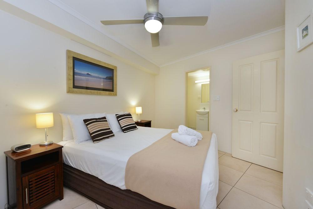 Port Douglas Sands Resort Экстерьер фото
